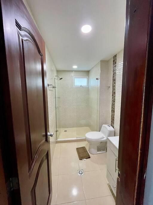 Apartamento Con Vista En El Laguito Frente A La Playa Cartagena