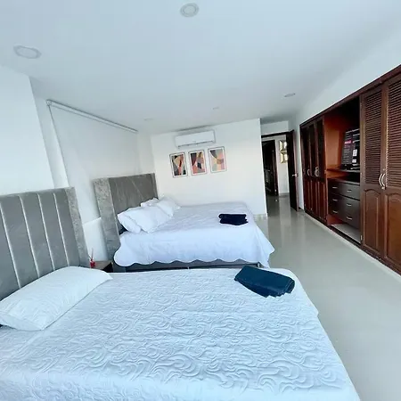 Apartamento Con Vista En El Laguito Frente A La Playa * Cartagena
