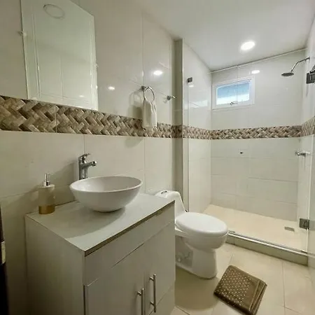 Apartamento Apartamento Con Vista En El Laguito Frente A La Playa *