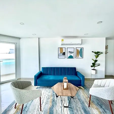 Apartamento Con Vista En El Laguito Frente A La Playa Apartamento *
